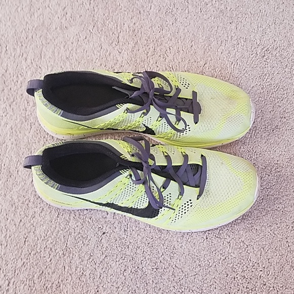 Shoes - Picture 2 of 3